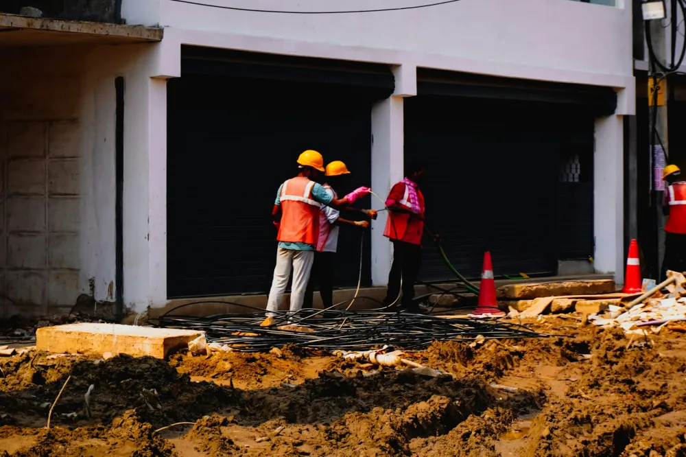 RENOVASI & PEMELIHARAAN
