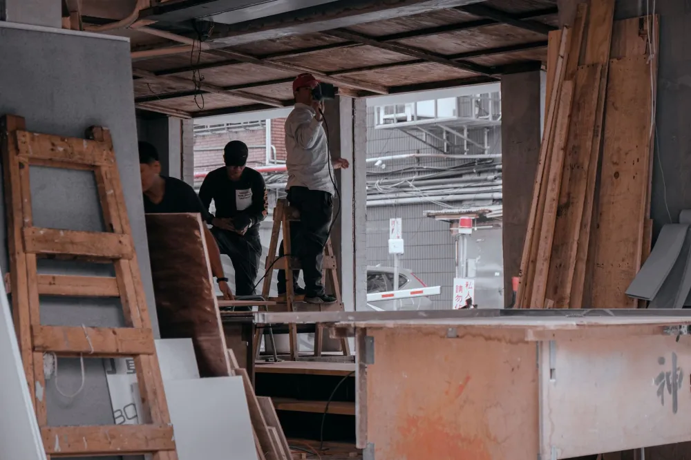 RENOVASI & PEMELIHARAAN